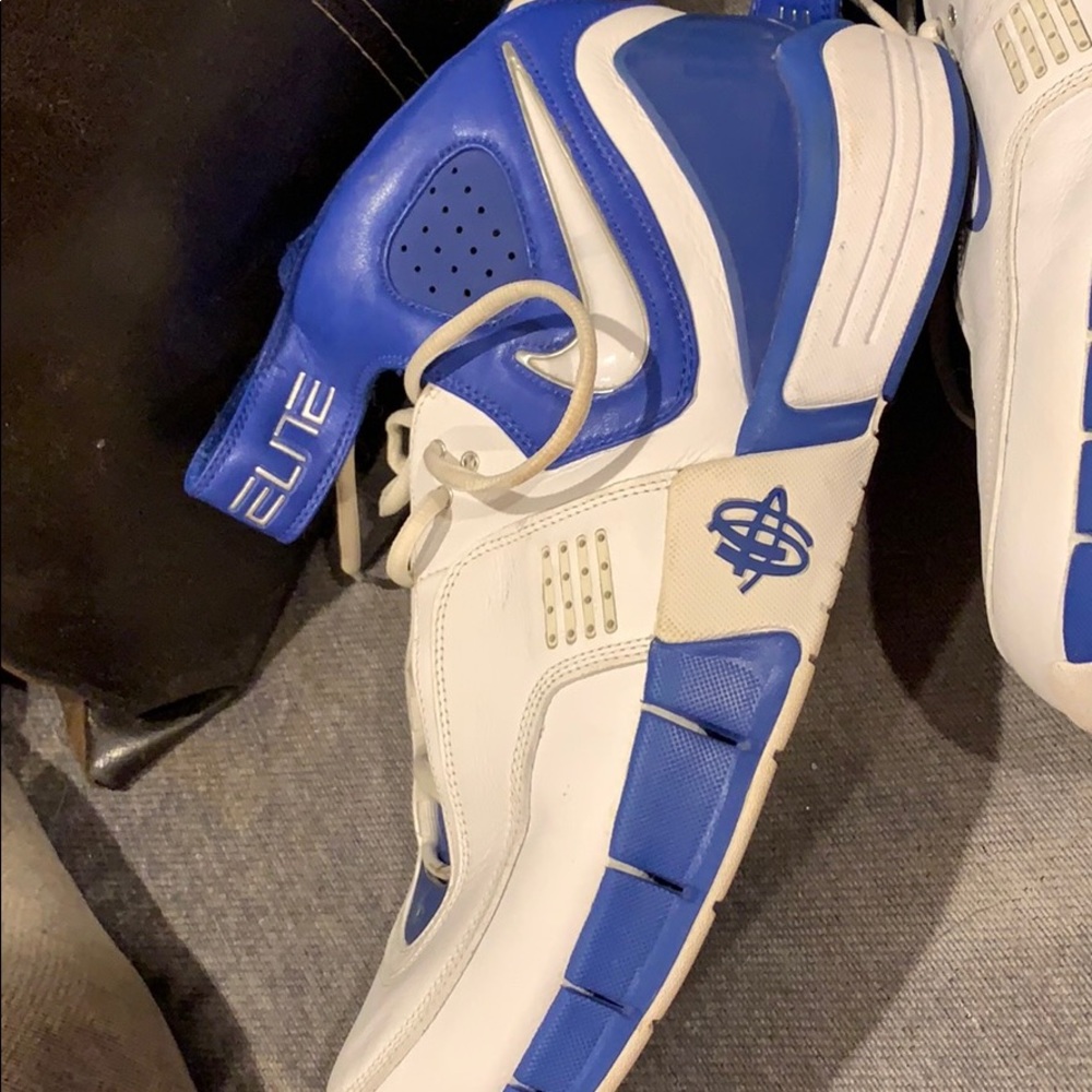 Men’s Nike Air (Huarache) Elite Size 15 Basketball - Picture 2 of 6